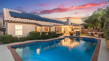 Ulkouima-allas, lämmitetty uima-allas