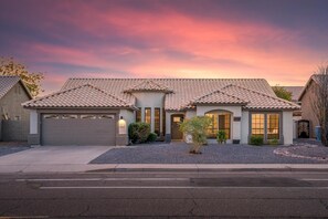 Exterior - Pool • Hot Tub • Gameroom • Spacious Living Area (Phoenix)