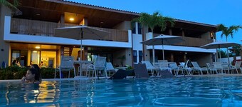 New fully furnished apartment 50 meters from Praia da Espera .