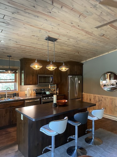 Bourbon Hideout - Private dock and access to Lower Hay Lake/Whitefish Chain