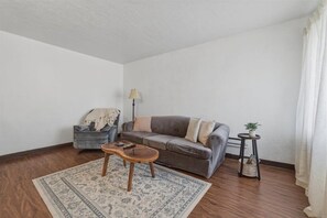 Luokittelematon kuva, 2 kautta 12, painike