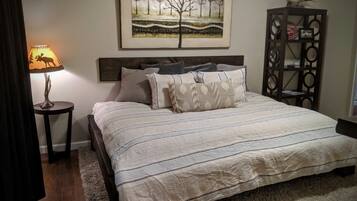 2 chambres, fer et planche à repasser, Wi-Fi gratuit, draps fournis