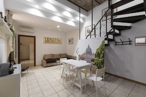 Dining - Prati Terrace Apartment (Roma)