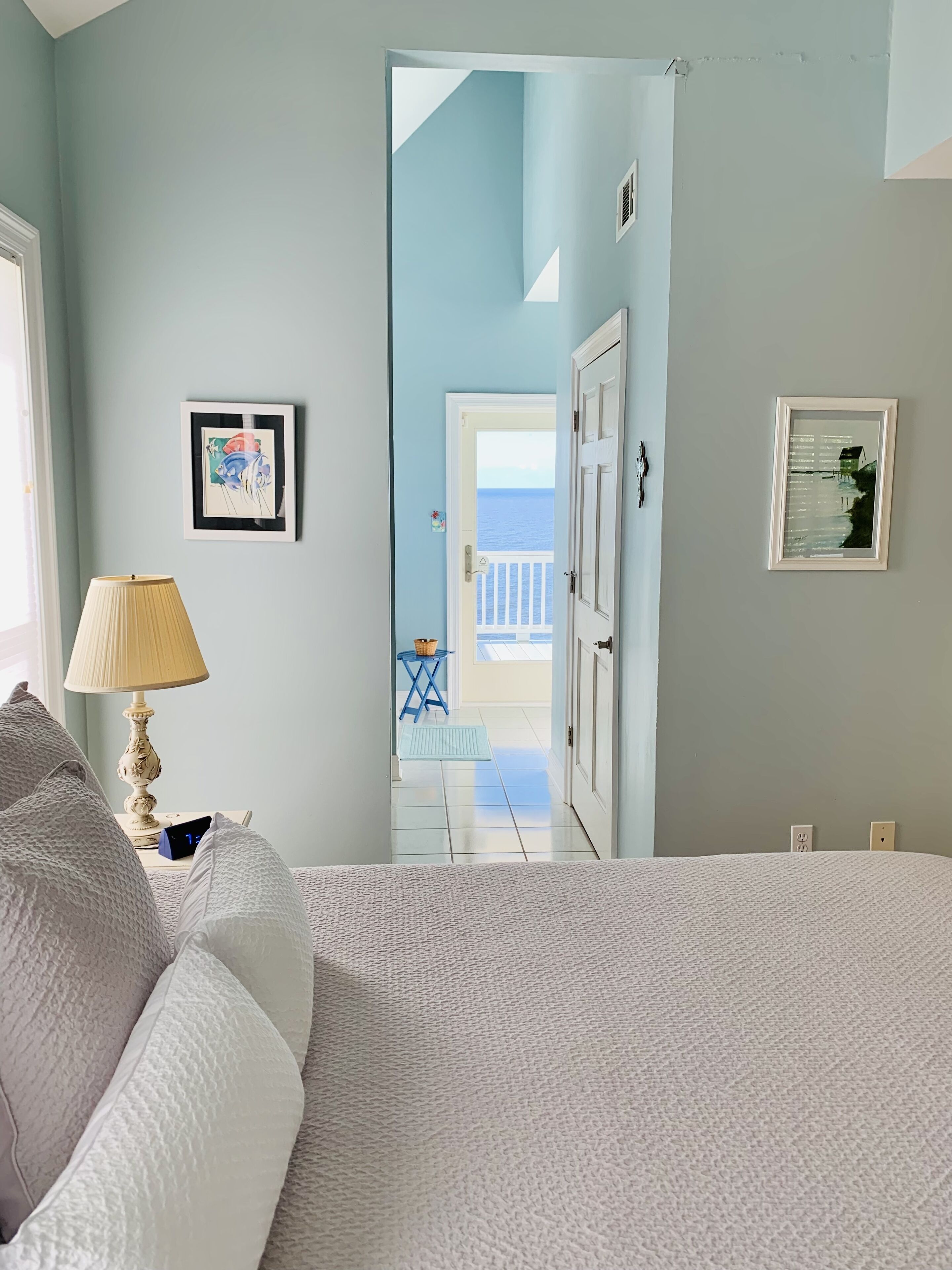 3 chambres, fer et planche à repasser, Wi-Fi, draps fournis