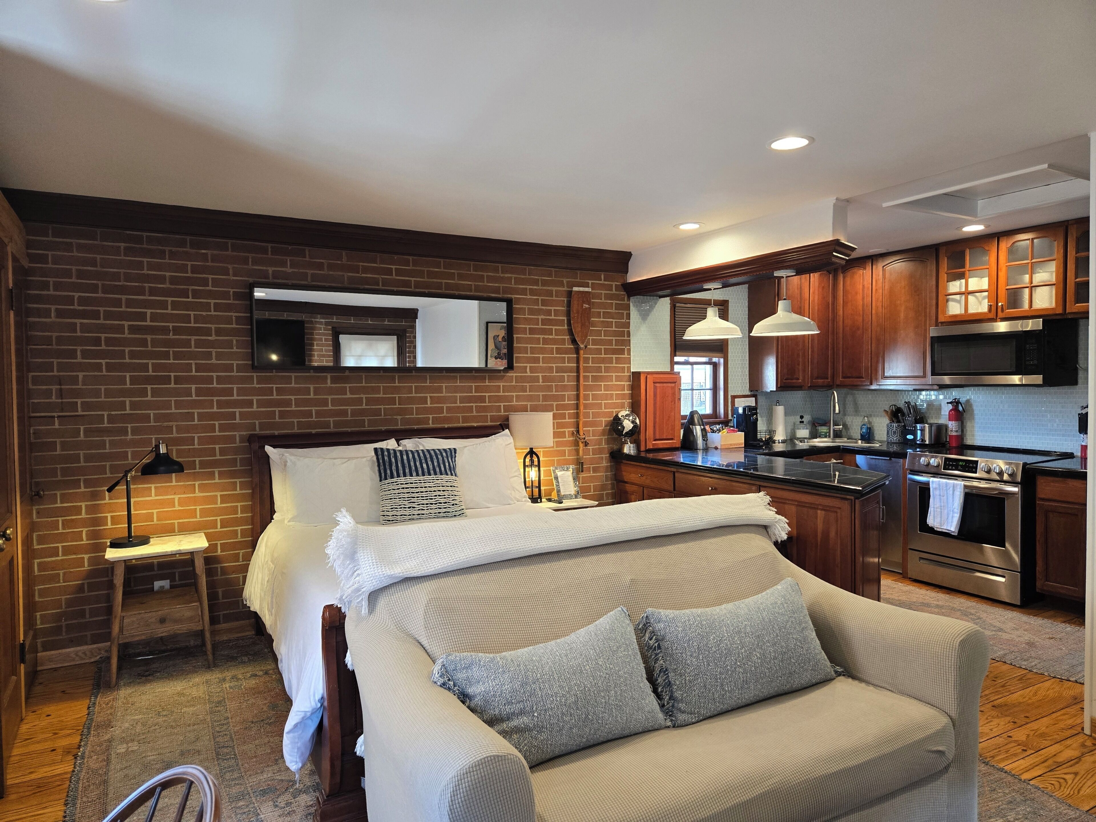 1 chambre, bureau, fer et planche à repasser, Wi-Fi gratuit