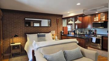 1 chambre, bureau, fer et planche Ă repasser, Wi-Fi gratuit