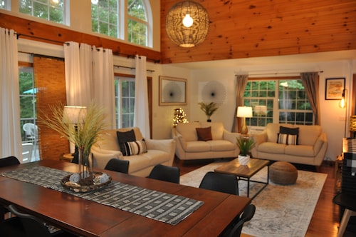 Take me to the Trees! Lakefront on Autumn Lake, 3min to Salmon River