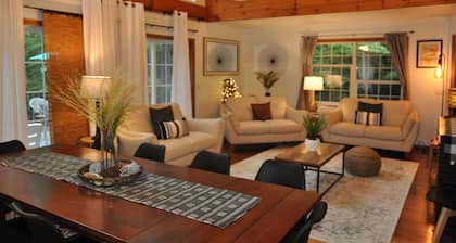 Take me to the Trees! Lakefront on Autumn Lake, 3min to Salmon River