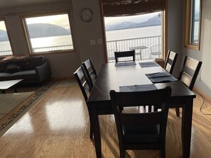 Interior - Ultimate Alaska wildlife experience. (Tenakee Springs)
