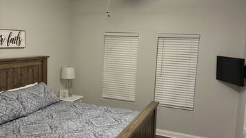 3 bedrooms, free WiFi, bed sheets