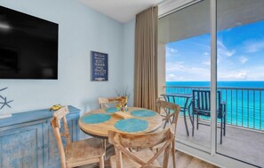 Dining - Beach Front-Majestic Beach Resort 1413 (Panama City Beach)