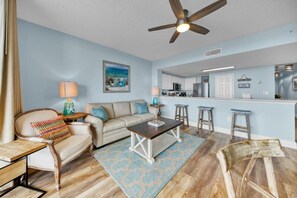 TV, tavolo da ping pong