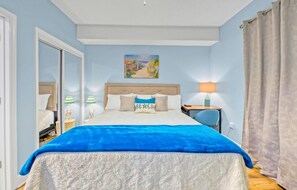 1 habitación, escritorio, tabla de planchar con plancha y wifi 