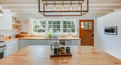 Hamptons Style Cottage