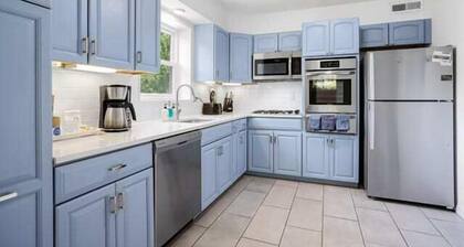 Forest Glen Silver Spring Gem - Parking