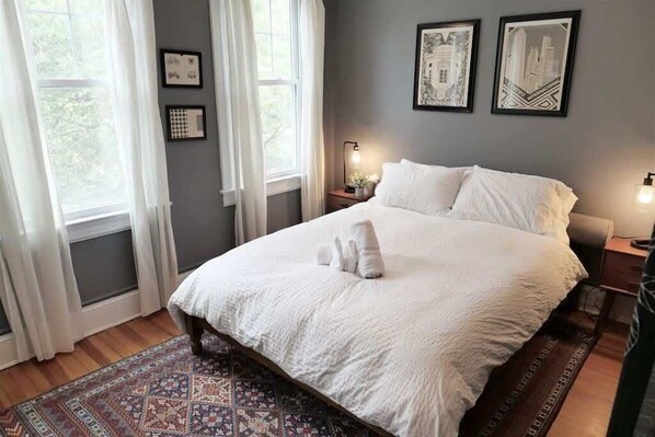 3 bedrooms, laptop workspace, iron/ironing board, WiFi