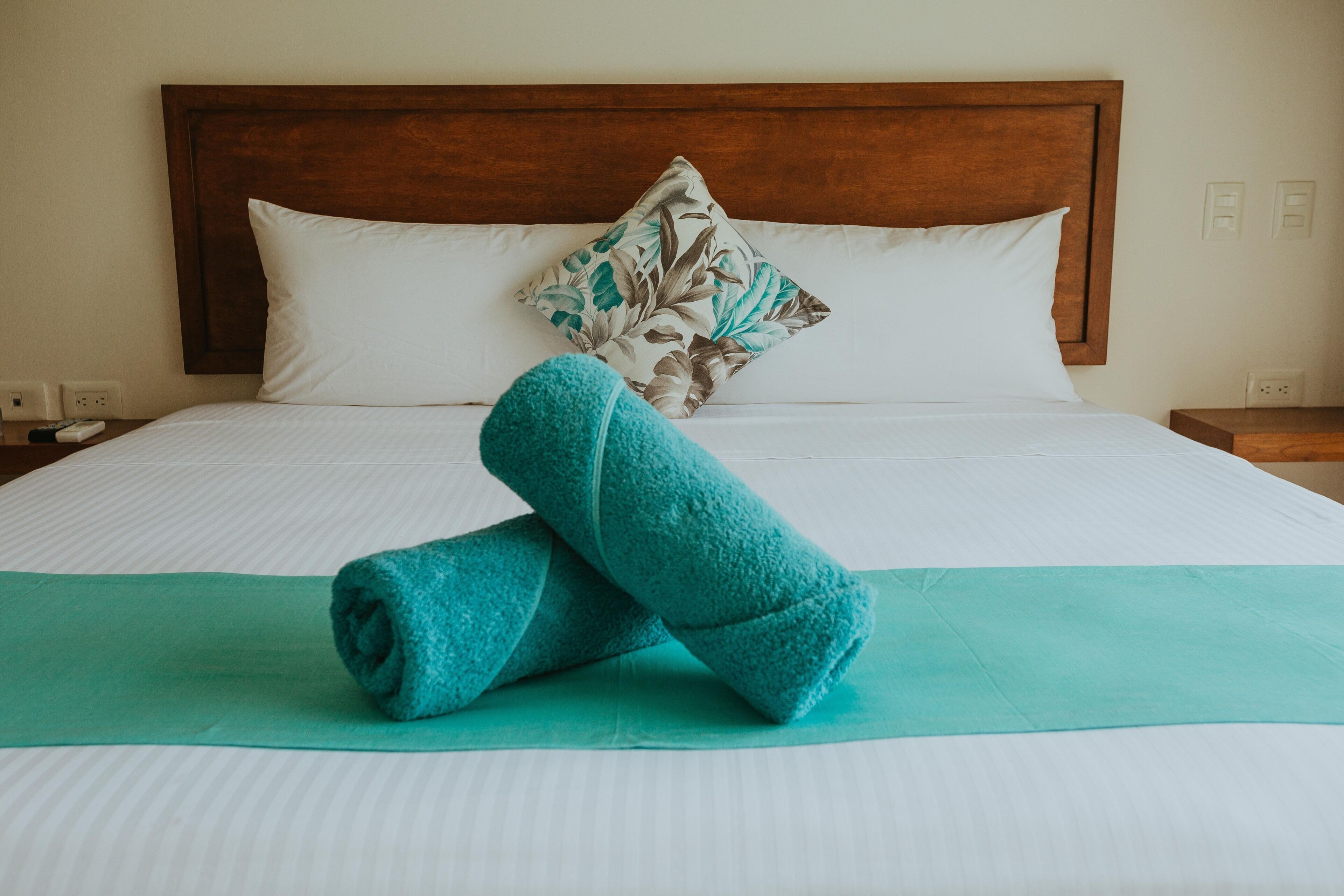 1 bedroom, in-room safe, desk, blackout curtains