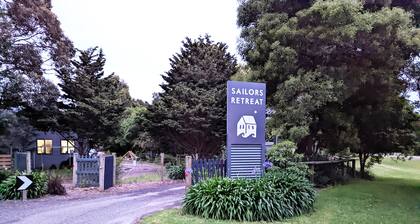 Eight Sailor's Retreat