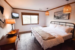 5 camere, una scrivania, ferro/asse da stiro, culla da viaggio