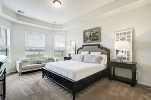 5 bedrooms, desk, iron/ironing board, free WiFi