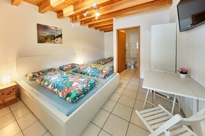 1 室のベッドルーム、WiFi、ベッドシーツ