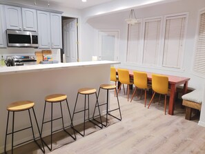 Dining - AC & GAME ROOM! Pondy Hills Flagstaff Getaway (Flagstaff)
