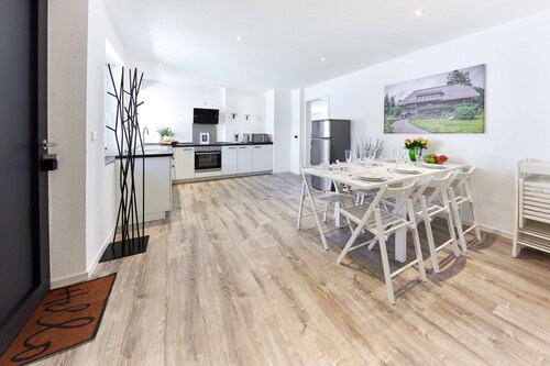 Frisch renovierte Ferienwohnung nur 300m vom Bahnhof