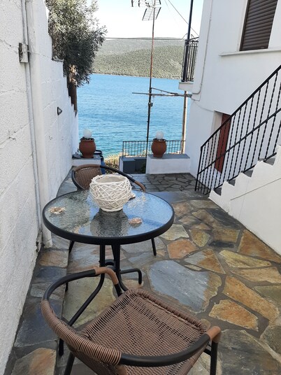 Chiona's Apartments by the sea