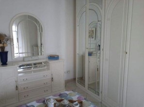 2 Schlafzimmer, Bügeleisen/Bügelbrett, Reisekinderbett, kostenloses WLAN