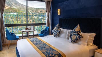 Ropa de cama de alta calidad, cubrecamas, escritorio y cunas gratuitas