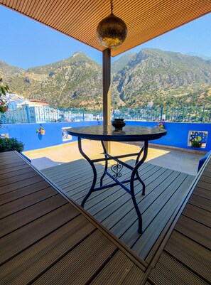 Junior Suite with balcony | 高級寢具、羽絨被、書桌、免費搖籃/嬰兒床