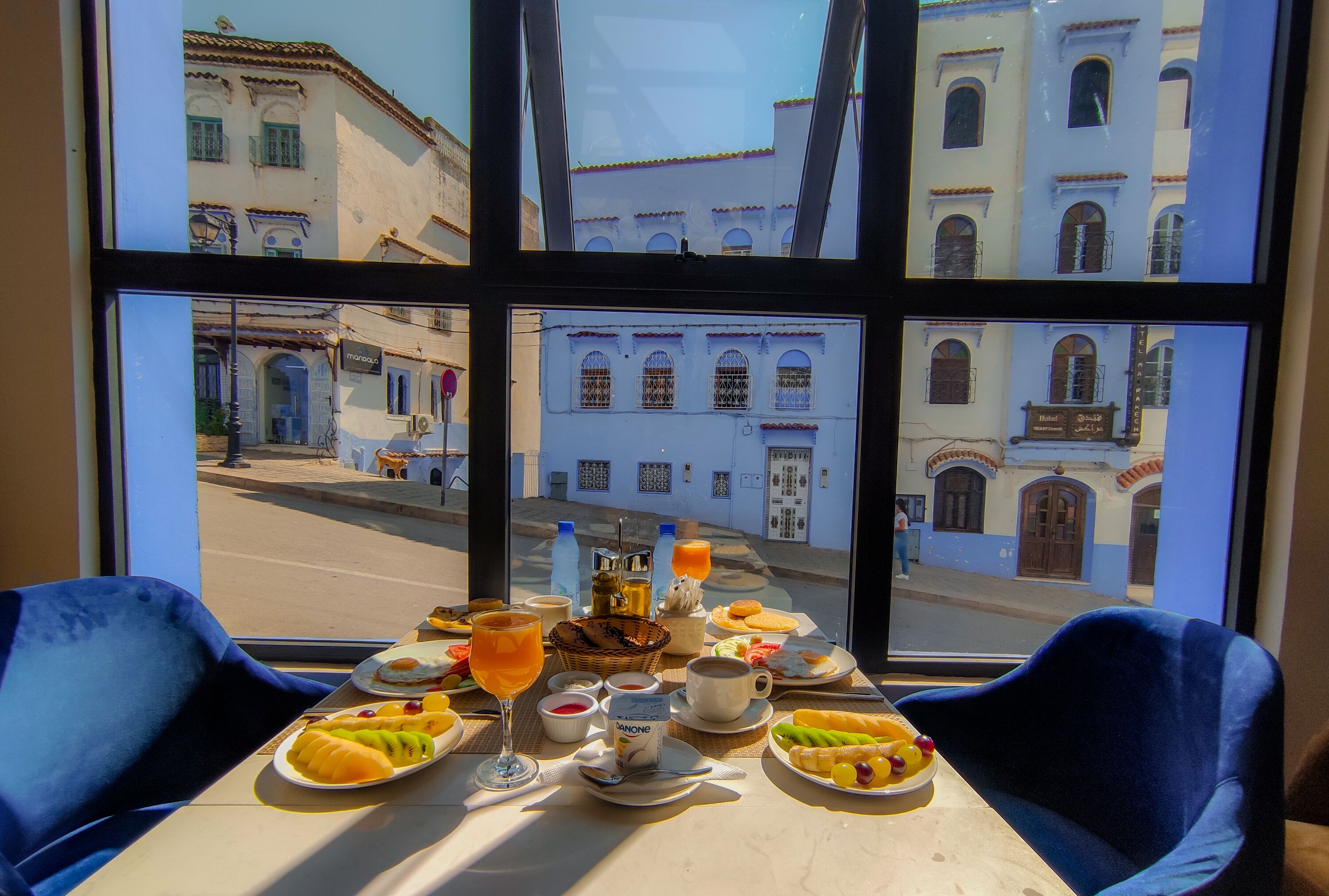 Ferdiglaget frokost er inkludert hver dag