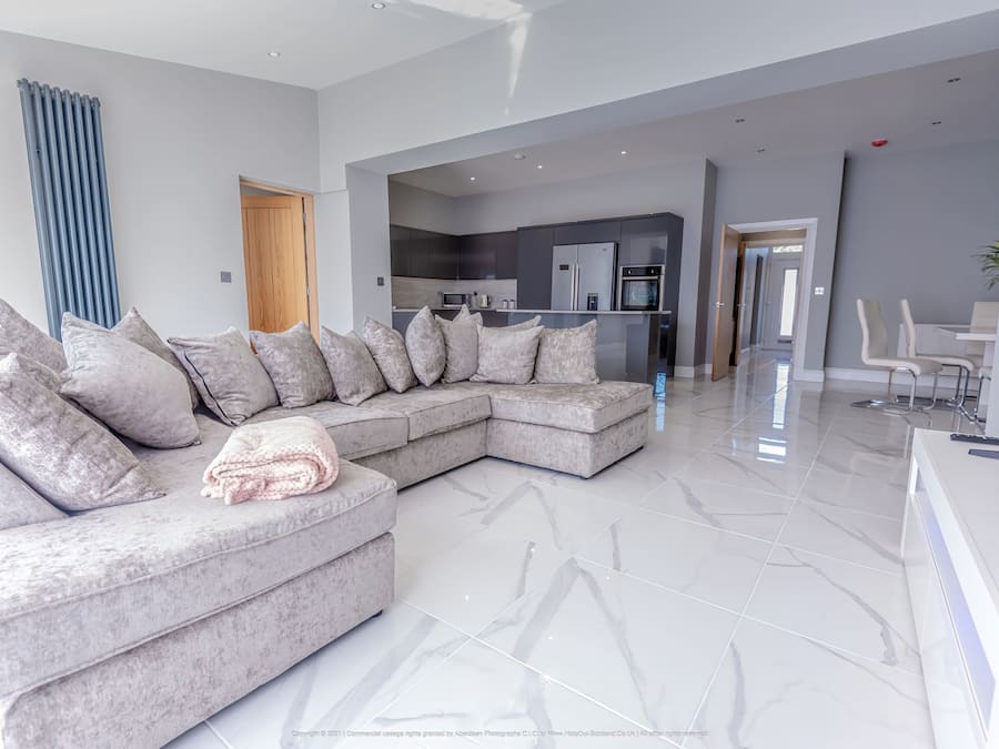 House | Living room | 30-inch TV with cable channels