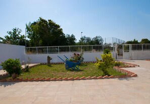 Apartment, 1 Queen Bed | Garden - Pittas Studios Kardamena 300 Meters From the Beach (Kos)