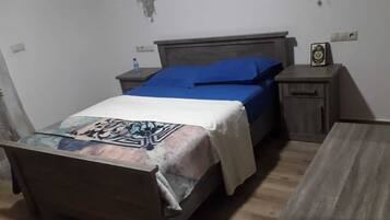 3 bedrooms, free WiFi, bed sheets