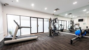 Unclassified image, 3 of 16, button - Studio in Surfers Paradise with View (Surfers Paradise)