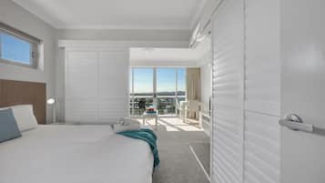 1 bedroom, desk, iron/ironing board, WiFi