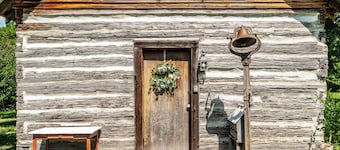 Cottage close to Town