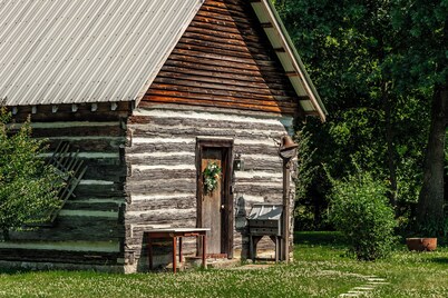Cottage close to Town