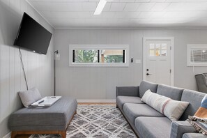 Ferienhaus, 3 Schlafzimmer | Wohnzimmer | Smart-TV