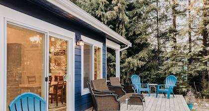 47mf - Wifi - Fireplace - Sleeps 6 3 Bedroom Home by Redawning