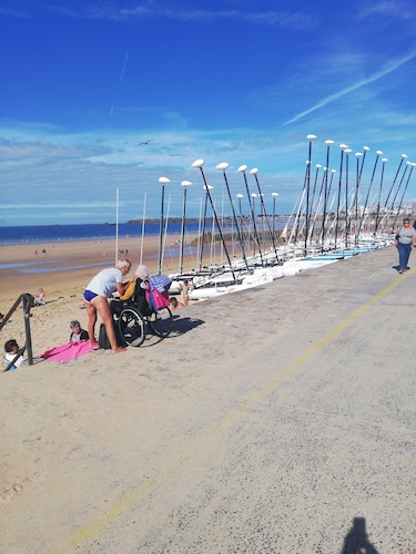 A 50 métres de la plage de la plage de la Hoguette, votre T3 avec terasse privée