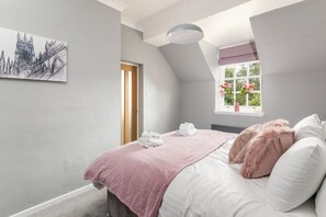 1 bedroom, iron/ironing board, travel cot, free WiFi