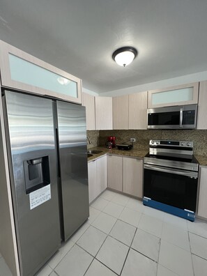 微波炉、烤箱、炉灶、茶具/咖啡用具