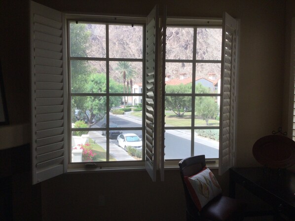 Interior - New Listing - Lovely Mountain View Studio for two (La Quinta)