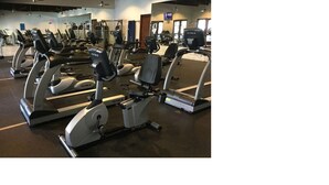 A gym with multiple cardio machines, including treadmills and stationary bikes, arranged in rows. - New Listing - Lovely Mountain View Studio for two (La Quinta)