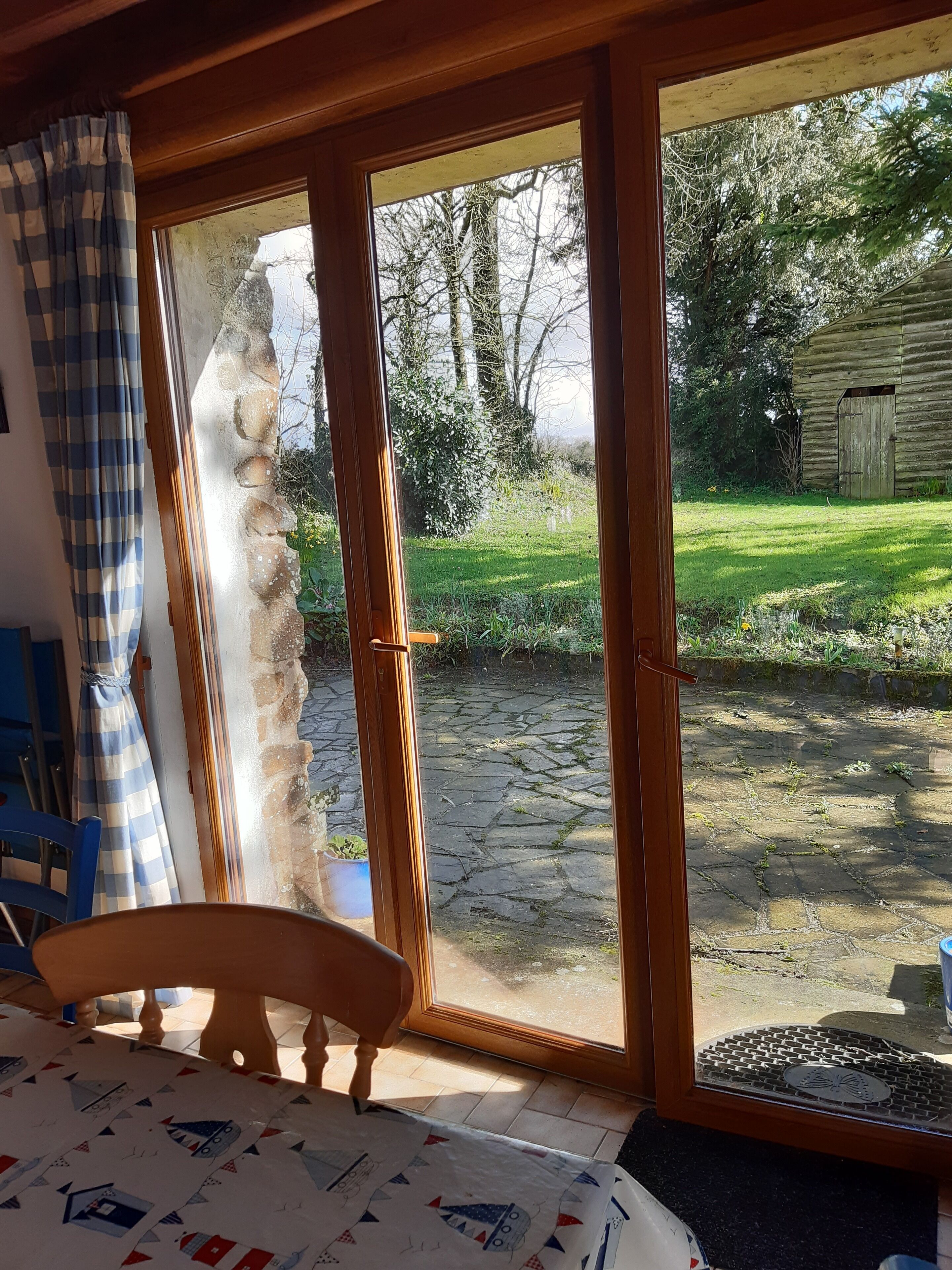 3 chambres, fer et planche à repasser, lit parapluie, Wi-Fi gratuit