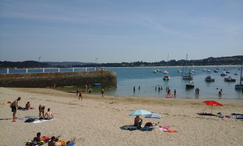 Lovely cottage in quiet country hamlet near the Vallee des Saints heritage site