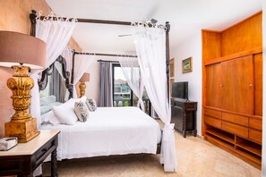 5 bedrooms, in-room safe, free WiFi, bed sheets