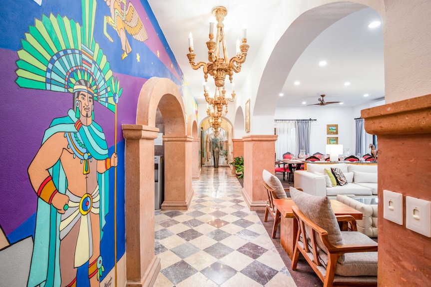 Staffed Luxury Villa, Central Pv, 2 Pools, Fine Art & Breakfast Included! - Puerto Vallarta